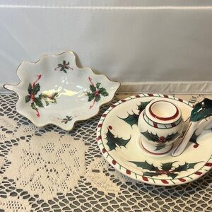 Pair Lefton Holly Berries Leaf Christmas Trinket Dish & Candle Holder
